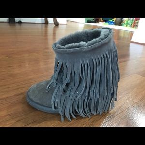 Koolaburra wedge fringe boots size 7